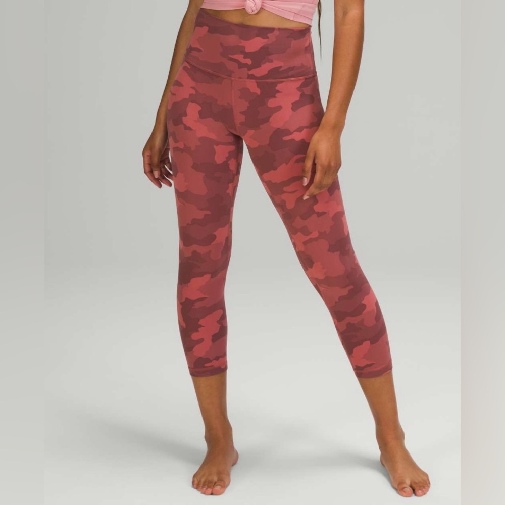 Lululemon Align Crop *21" in Heritage 365 Camo Brier Rose Multi - Picture 2 of 12